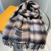 Classic LOUIS VUITTON LV Winter Scarf-921471