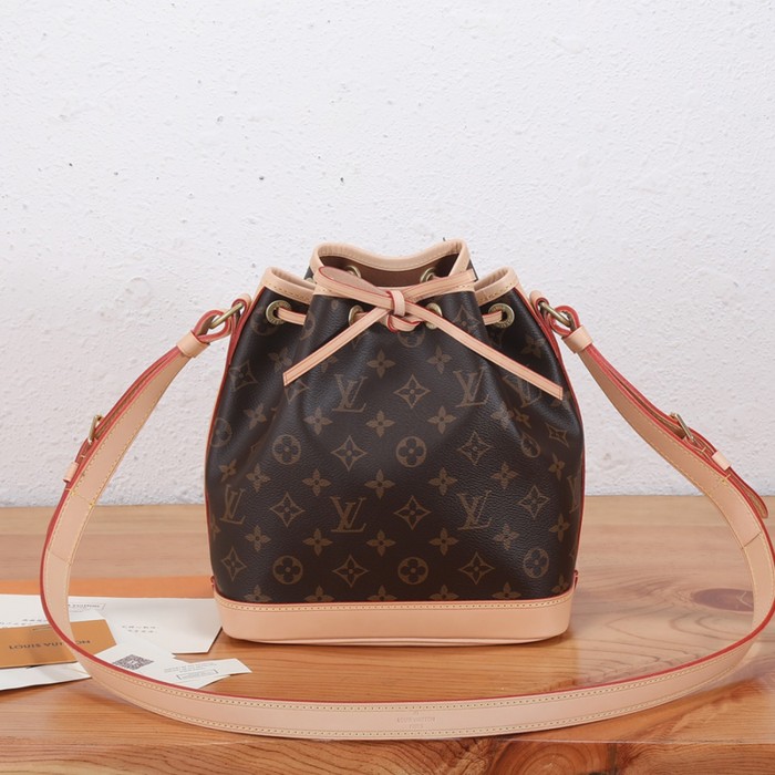 LOUIS VUITTON LV backpack Women Crossbody Bags-9343368